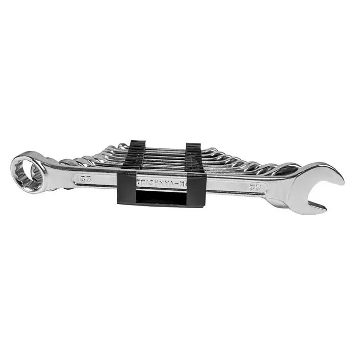Brüder Mannesmann Ringmaulschlüssel-Satz - Schlüsselweite: 6 mm - 22 mm - Das Bild zeigt einen Satz glänzender Chrom-Vanadium-Schraubenschlüssel, die in einem schwarzen Halter ordentlich angeordnet sind. Perfekt für jede Werkstatt.