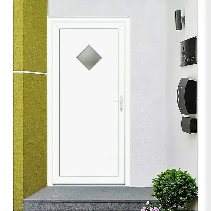 Nebeneingangstür KF-04 - 98 x 198 cm, DIN Anschlag: Rechts, Weiß - Eine moderne weiße Haustür mit einem rautenförmigen Fenster in einem hellen Rahmen und Beschlägen aus Silber.