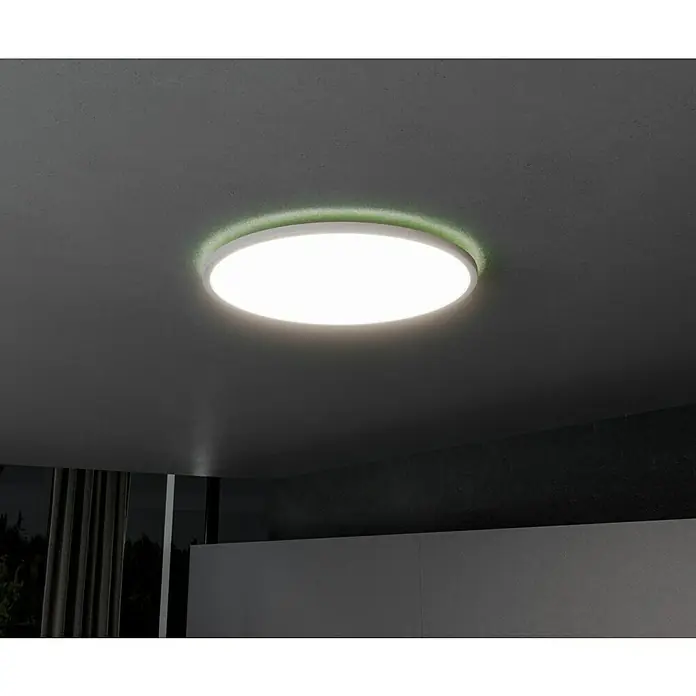 Brilliant LED-Deckenleuchte rund Tanida rund - 22 W, Ø x H: 42 x 2,6 cm, Weiß, Kaltweiß - Eine moderne, runde Deckenleuchte mit einem hellen, diffusen Licht und einem grünen Lichtkranz, ideal für zeitgemäße Wohnräume.