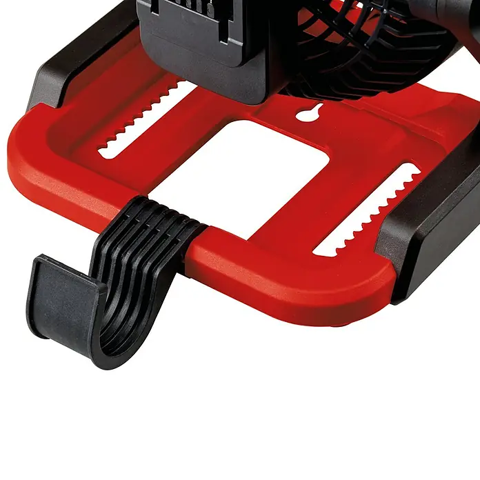 Einhell Power X-Change 18V Akku-Ventilator GE-CF 18/2200 Li - Solo - 18 V, Ohne Akku - Nahaufnahme des roten und schwarzen Akku-Ventilatorfußes mit Aufhänghaken, der Stabilität und Vielseitigkeit bietet.