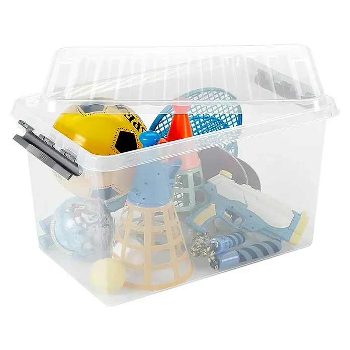 Sunware Aufbewahrungsbox Q-Line - L x B x H: 60 x 40 x 34 cm, Kunststoff, Transparent, Farbe Griff: Schwarz - Ein transparenter Aufbewahrungsbehälter mit Deckel, gefüllt mit Spielzeug, bietet eine praktische Lösung zur Aufbewahrung von Kindersachen.