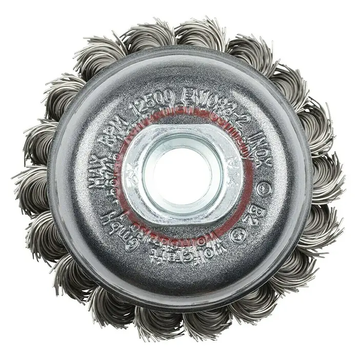 Wolfcraft Topfbürste - Edelstahl, 75 mm, Gezopft - Das Bild zeigt eine Drahtbürste für Winkelschleifer, ideal zum Entrosten und Reinigen von Metalloberflächen. Robuste Konstruktion für anspruchsvolle Aufgaben.