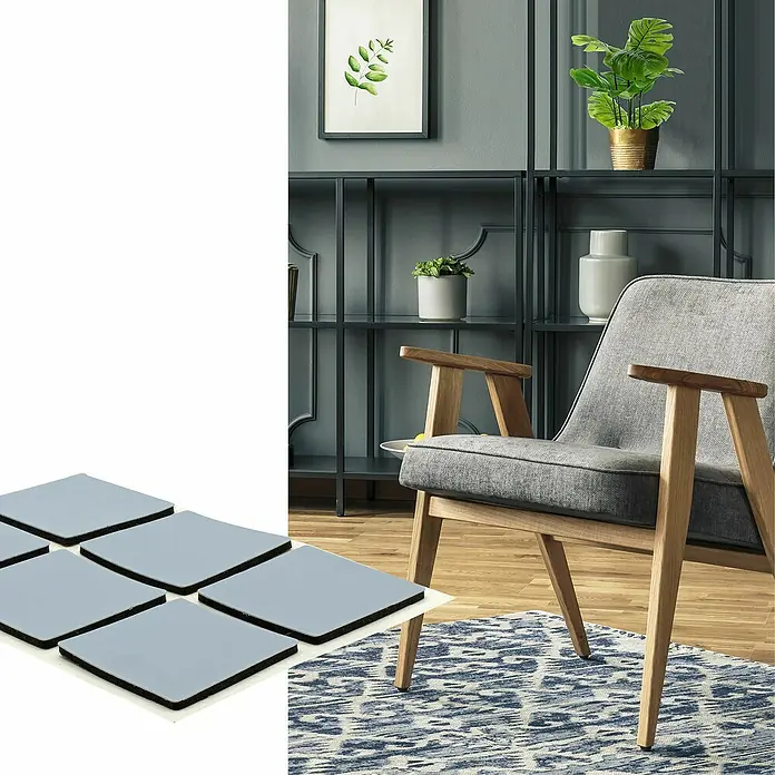 Wagner System Möbelgleiter - L x B x H: 25 x 25 x 1,5 mm, Kleben, 12 Stk. - Eine Nahaufnahme von quadratischen, grauen Untersetzern mit schwarzer Unterseite, ideal zum Schutz von Möbeloberflächen vor Kratzern und Flecken.