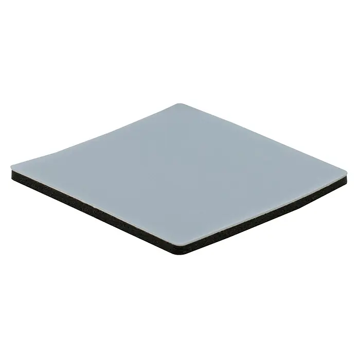 Wagner System Möbelgleiter - L x B x H: 30 x 30 x 1,5 mm, Kleben, 12 Stk. - Nahaufnahme eines quadratischen Akustikpaneels mit hellgrauer Oberfläche und schwarzer Schaumstoffrückseite.