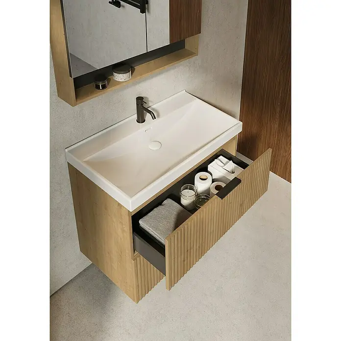 Camargue Badmöbel-Set Yasumi81 cm, Hamilton Eiche - Modernes Badezimmerwaschbecken mit offenem Schubladenraum für Handtücher und Toilettenartikel.