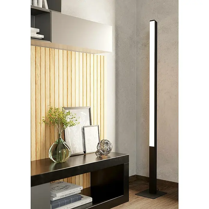 Eglo connect.z LED-Stehleuchte Simolaris-Z - 35 W, Höhe: 161,5 cm, RGB - Elegante Stehlampe mit schlankem, linearem Design und warmem Lichtschein, perfekt für moderne Wohnräume.