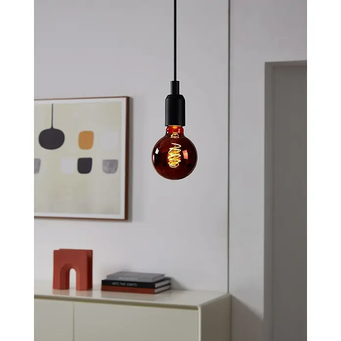 Eglo Bombilla LED - E27, Intensidad regulable, Blanco cálido, 30 lm, 4 W - Lámpara colgante moderna con bombilla color ámbar y base negra. Cuelga con elegancia del techo e ilumina la estancia con calidez.