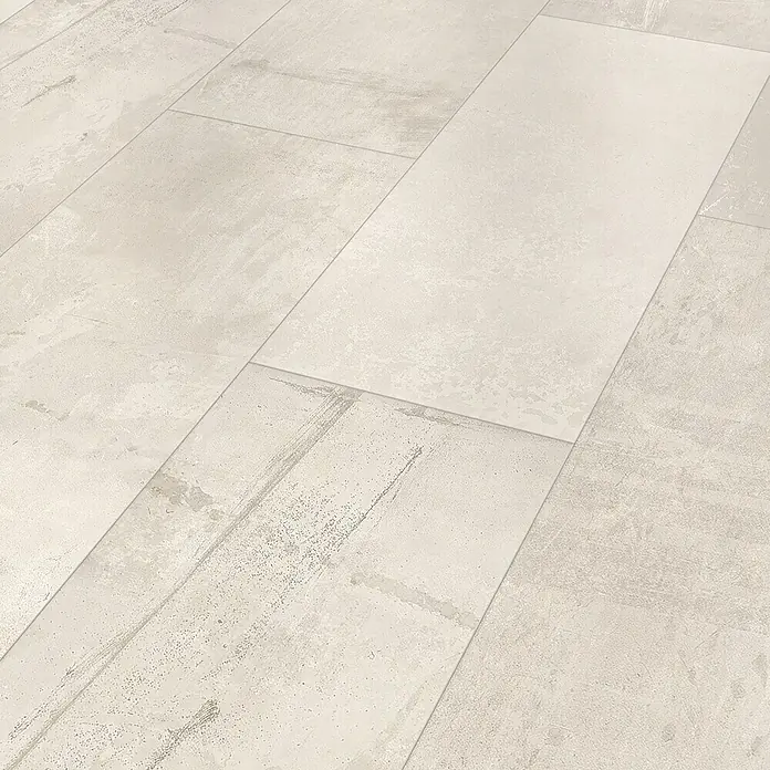 Classen Laminatmuster Visiogrande - 300 x 282 x 8 mm, Fliesenoptik, Infinity creme - Nahaufnahme von Bodenfliesen in hellen Farbtönen mit einer dezenten Textur, ideal für moderne Innenräume.