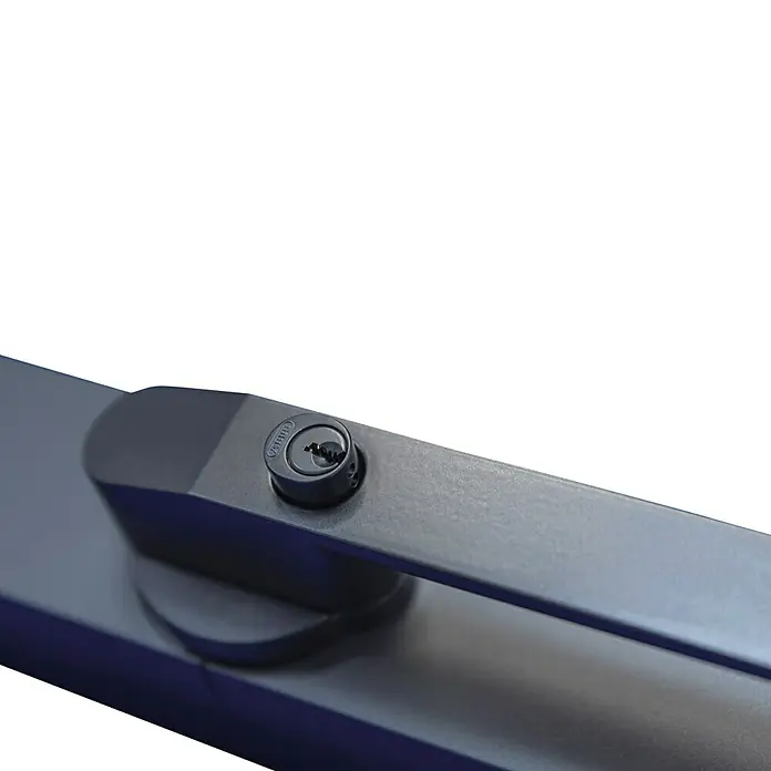Abus Funk-Türschlossantrieb Wintecto one FCA4100 BK - Geeignet für: Fenster, Schwarz, Bedienung: Über App - Nahaufnahme eines ABUS-Schlosses an einem Fenstergriff, der Sicherheit und Schutz bietet.