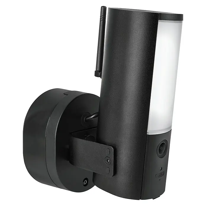 Abus Überwachungskamera PPIC46520 BK - IP66 - Eine ABUS WLAN-Überwachungskamera mit Licht und Antenne, montiert an einer Wand. Die Kamera ist schwarz und hat ein modernes Design.