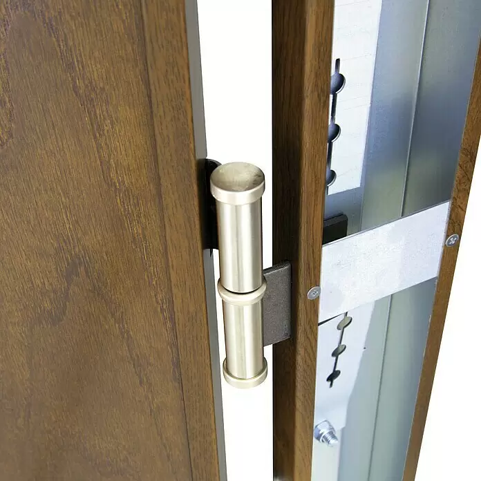 SegureStil Puerta de entrada exterior VH500 Serie V - 90 x 207 cm, Derecha, Nogal, Acorazada - Puerta de madera marrón abierta mostrando una bisagra de latón y el marco de seguridad metálico interno.