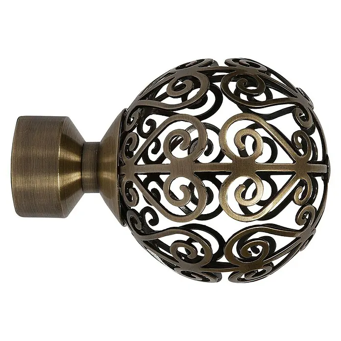 Tapa final Eclectic esfera espiral bronce - 1 ud. - Primer plano de un remate de barra de cortina dorada decorativa, con un intrincado diseño esférico.