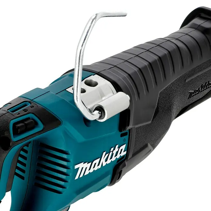 Makita LXT 18V Akku-Säbelsäge DJR187ZK - 18 V, Ohne Akku, Leerlaufhubzahl: 2.400 /min - Nahaufnahme einer Makita Säbelsäge in Türkis und Schwarz. Die Säge ist mit einem praktischen Aufhängehaken ausgestattet.