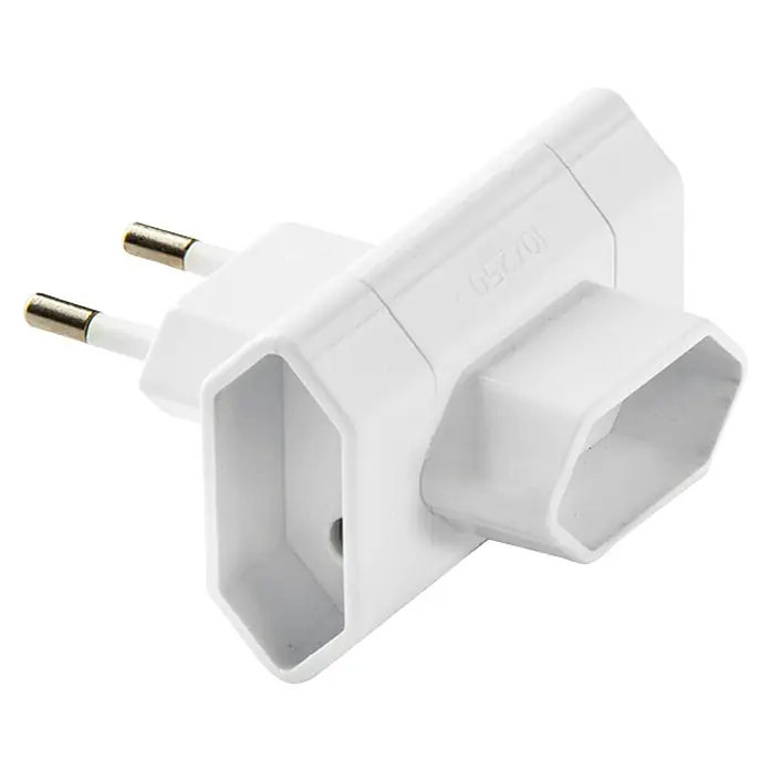 Famatel Bola de enchufes triple recto - x 3, Blanco - Adaptador de enchufe Schuko blanco con tres salidas para enchufes europeos, ideal para ampliar las opciones de conexión.
