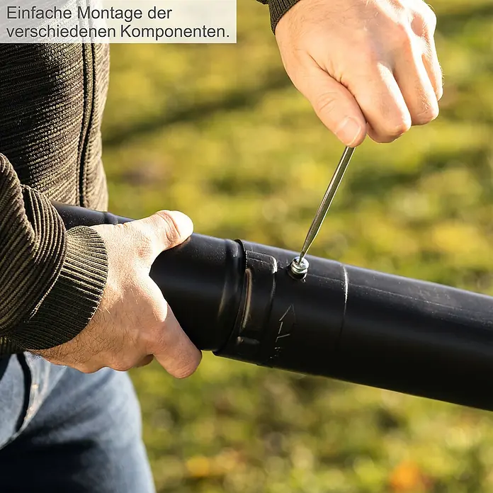 Scheppach Benzin-Laubsauger & -Laubbläser LBH3500P - 0,9 kW, Blasgeschwindigkeit: 84 m/s, Blasleistung: 950 m³/h, Hubraum: 25,4 cm³ - Schrauben Sie das Rohr mit dem Schraubenzieher fest. Einfache Montage der verschiedenen Komponenten.