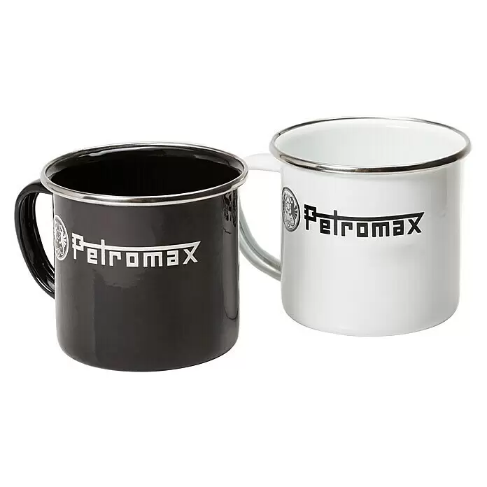 Petromax Tasse - 370 ml, Weiß - Zwei Emaille-Becher, einer schwarz, einer weiß, mit Petromax-Logo.