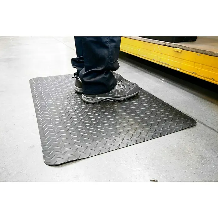 Coba Anti-Ermüdungsmatte Deckplate MeterwareBreite: 90 cm, Rutschfest - Der Anti-Ermüdungsmatte aus strapazierfähigem Material bietet Komfort und Sicherheit bei der Arbeit.