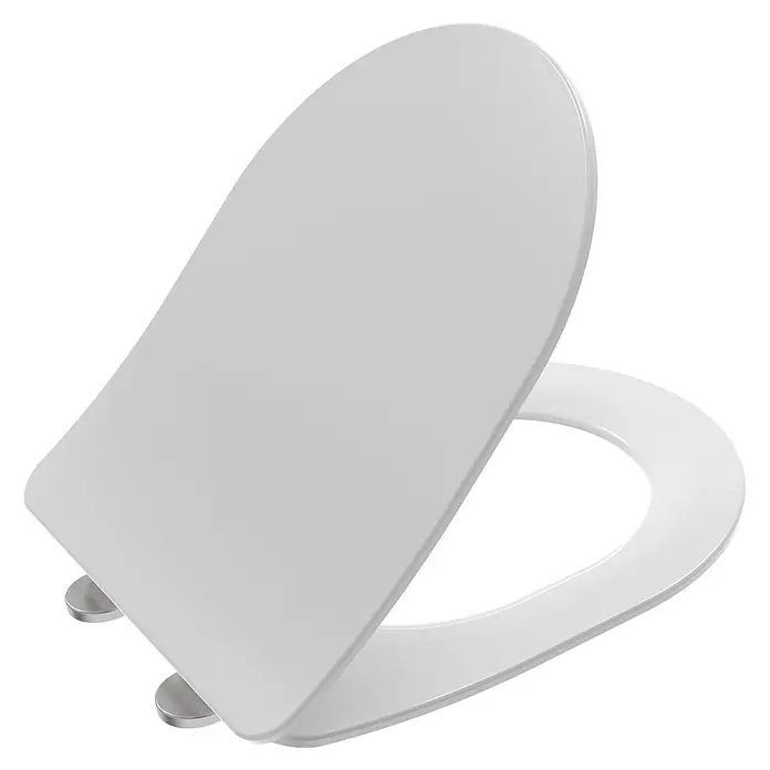 Camargue Paris WC-Sitz 2.0 - Ohne Absenkautomatik, L x B x H: 43,8 x 36,5 x 5 cm - Dieser Artikel zeigt einen weißen Toilettensitz mit Deckel. Der Sitz ist leicht geöffnet, und die Oberfläche ist glatt und sauber.