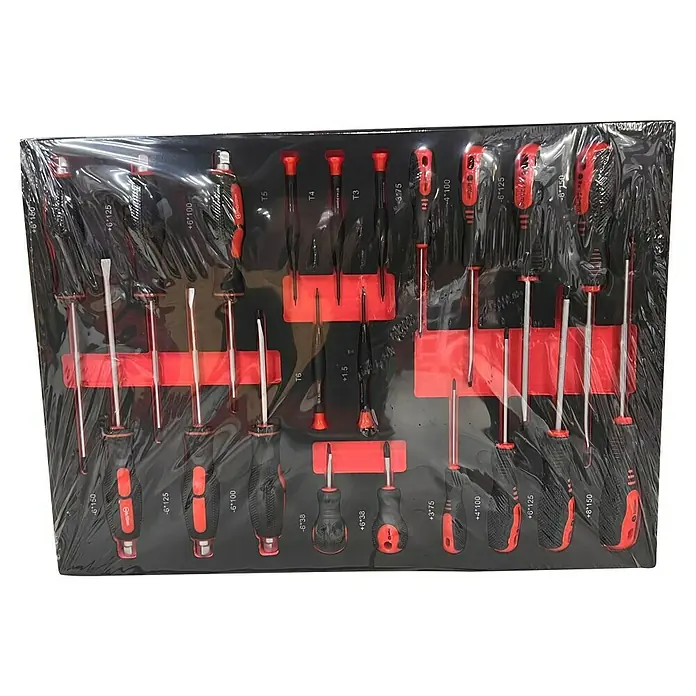Fulmo Carro portaherramientas - L x An x Al: 68 x 45 x 90,5 cm, Acero, Rojo/Negro - Un juego de destornilladores con mangos rojos y negros de varios tamaños, ordenados en un paquete negro.