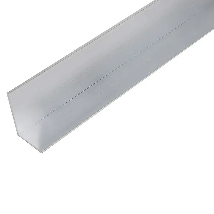 Kantoflex Winkelprofil - L x B x H: 2.000 x 70 x 40 mm, Stärke: 3 mm, Aluminium, Silber, Unbehandelt - Nahaufnahme eines silbernen Aluminium-Winkelprofils, das sich ideal für Bau- und Dekorationsprojekte eignet.