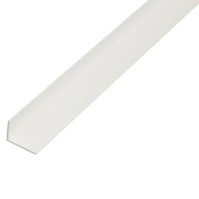Kantoflex Winkelprofil Eco - 2.000 x 40 x 10 mm, Stärke: 1 mm, Kunststoff, Weiß - Das Bild zeigt eine weiße Winkelleiste. Die Leiste ist aus Kunststoff und wird zur Verkleidung von Ecken verwendet.
