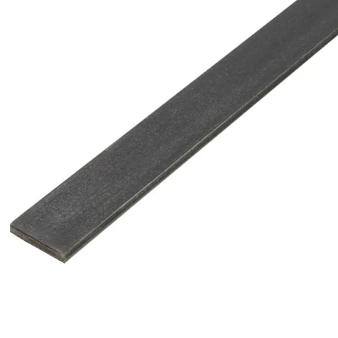Kantoflex Flachprofil - 1.000 x 30 x 6 mm, Stärke: 6 mm, Stahl, Stahl warmgewalzt - Nahaufnahme eines flachen, rechteckigen Streifens aus dunklem, möglicherweise metallischem Material auf einem neutralen Hintergrund.