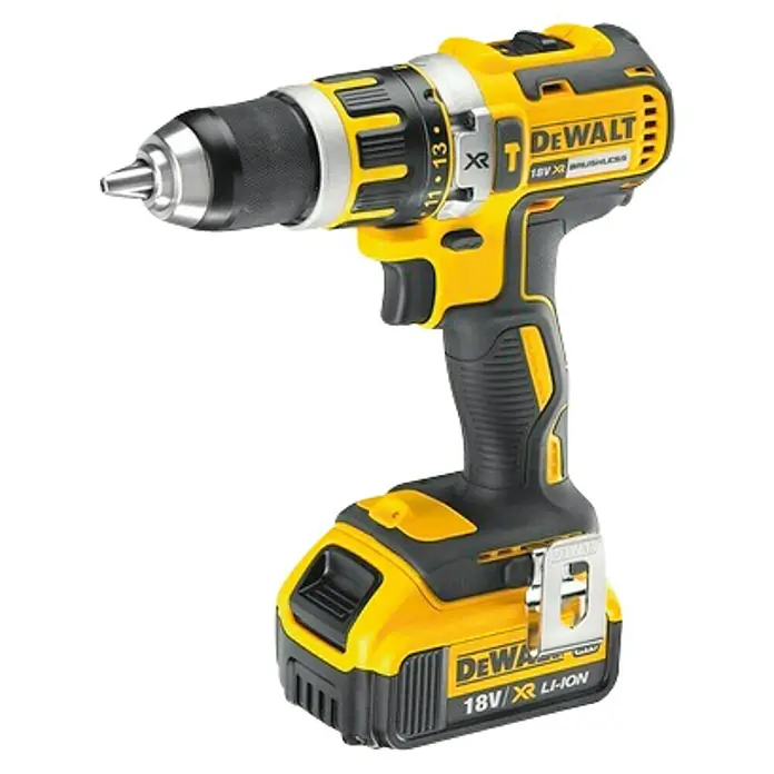 DeWalt XR 18V Taladro atornillador percutor de batería DCD795M2 - 18 V, 2 baterías, 4 Ah, 60 Nm - Taladro inalámbrico DeWalt, diseño amarillo y negro, 18V XR Li-Ion para taladrar y atornillar con potencia en varios materiales.