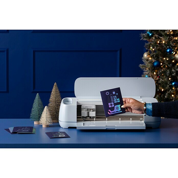 Cricut Maker Schneideplotter Maker 3 plus Smart Materials Starter Bundle (Blau, Bluetooth, Schnittbreite: 29,7 cm, Schnittlänge: 3,6 m) | BAUHAUS