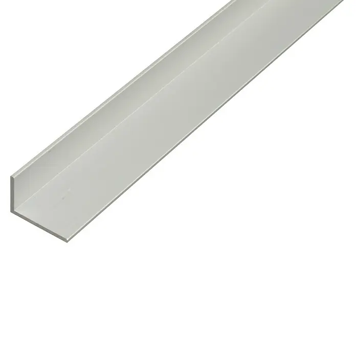 Kantoflex Winkelprofil - L x B x H: 2.600 x 15 x 10 mm, Stärke: 1,5 mm, Aluminium, Silber - Ein einzelnes, langes, weißes Aluminiumwinkelprofil, das häufig für Bau- und Montagearbeiten verwendet wird.