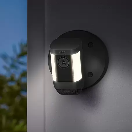 Ring  Überwachungskamera Spotlight Cam Pro Wired