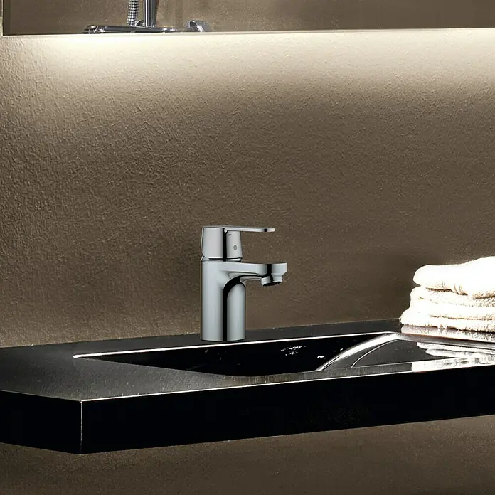 Grohe QuickFix Get Grifo de lavabo - Profundidad del grifo: 90 mm, Cromo, Brillante - Grifo monomando de lavabo cromado con acabado brillante y forma moderna, que combina elegancia y funcionalidad en el baño.