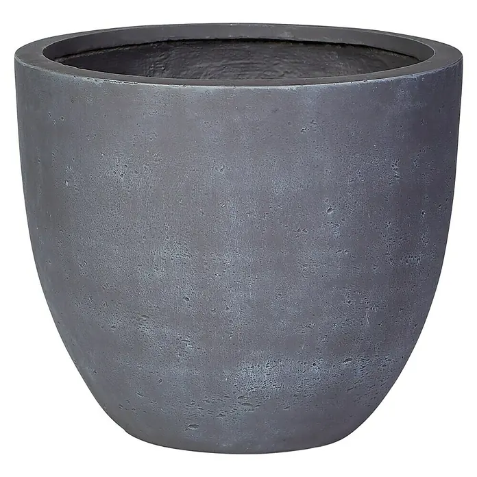 Pflanzkübel rund Jackson - Außenmaß (Ø x H): 43,5 x 35 cm, Verbundwerkstoff, Dunkelgrau - Nahaufnahme eines grauen Blumentopfes aus Terrakotta mit glatter Textur und abgerundeter Form.