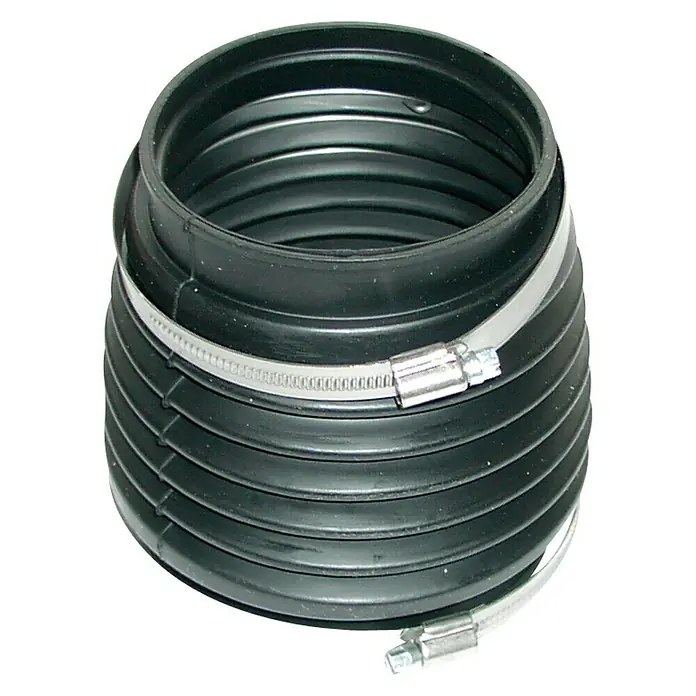 Gummibalg Volvo Penta 500510 K - Ø x H: 120 x 133 mm, Geeignet für: Volvo Penta Motoren 876294-0/875256-0 - Nahaufnahme einer schwarzen, gerippten Manschette mit zwei Metallschellen, die ein Maschinenteil sichern. Ideal für Reparaturen.