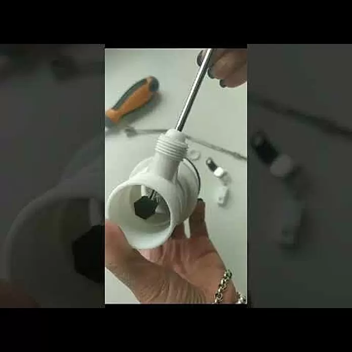Rousseau Dower Grifo de lavabo - Cromo, Brillante - BAUHAUS- Instalación sifón