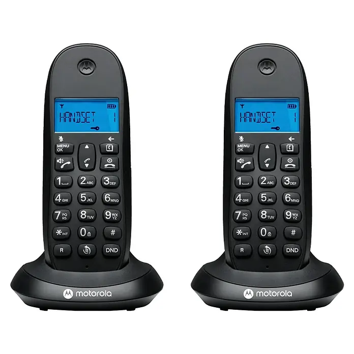 Motorola Teléfono inalámbrico C1LB+ Dúo - Funciones: Rellamada, Negro - Dos teléfonos inalámbricos Motorola negros con botones y pantalla fáciles de leer para llamadas cómodas.