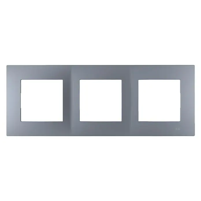 BJC Viva Marco - Gris, Modelo de mecanismos: x 3, Plástico, Instalar - Cubierta de marco empotrada triple en gris, ideal para interruptores y enchufes. Diseño elegante para cualquier interior moderno.