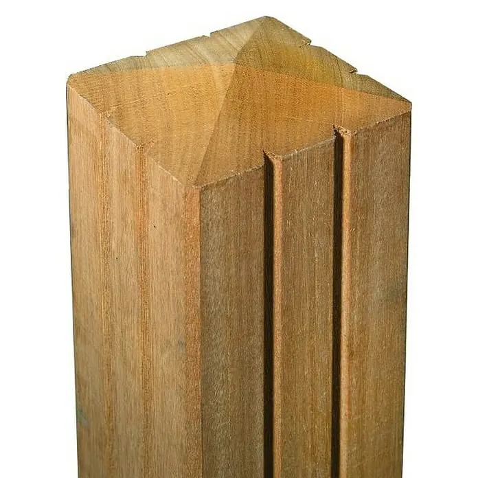 T & J Zaunpfosten Adamas9 x 9 x 190 cm, Holz, Braun - Nahaufnahme eines Holzpfostens mit dekorativer Spitze und vertikalen Rillen, der die natürliche Maserung des Holzes hervorhebt.