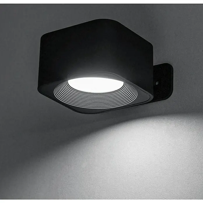 Lavida Akku-Wandleuchte Mirano - L x B x H: 9,25 x 7,65 x 4,5 cm, 2 W, Schwarz, Mehrfarbig, Eckig - Moderne, quadratische Wandleuchte in Schwarz mit einem markanten Lichtkegel, ideal für stilvolle Innenräume.