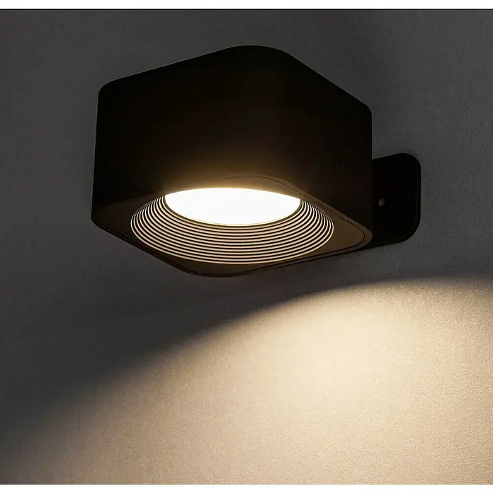 Lavida Akku-Wandleuchte Mirano - L x B x H: 9,25 x 7,65 x 4,5 cm, 2 W, Schwarz, Mehrfarbig, Eckig - Moderne schwarze Wandleuchte mit einem stilvollen, ringförmigen Lichtaustritt, die ein warmes Licht an die Wand wirft.
