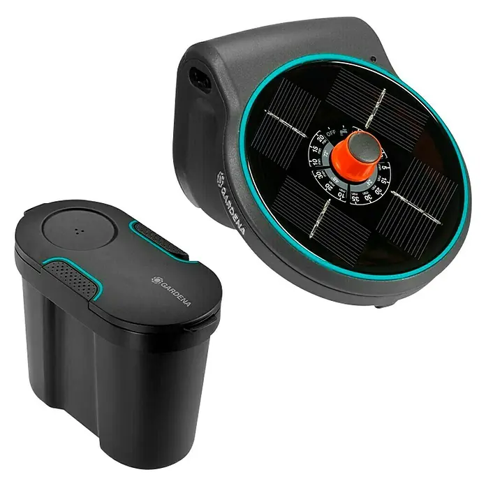 Gardena Programador de riego + tanque de agua Aquabloom - Con energía solar - La imagen muestra un controlador de riego Gardena con panel solar y módulo de batería asociado para el jardín.
