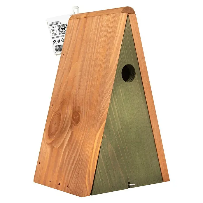 Windhager Nistkasten Delta - L x B x H: 14 x 18 x 28 cm, Birke, Braun/Grün - Dreieckiges Vogelhaus aus Holz mit einem Eingangsloch, teilweise grün gestrichen, das einen sicheren Nistplatz bietet.