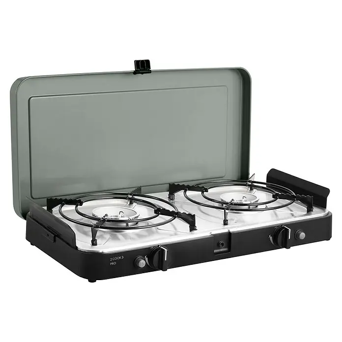 Cadac Gaskochfeld 2 Cook 3 Pro Stove - 4,4 kW, L x B x H: 33 x 55 x 9 cm, 30 mbar - Doppelkocher mit Deckel. Der Kocher verfügt über zwei Kochstellen mit runden Brennern und ist ideal für Camping und Outdoor-Aktivitäten geeignet.