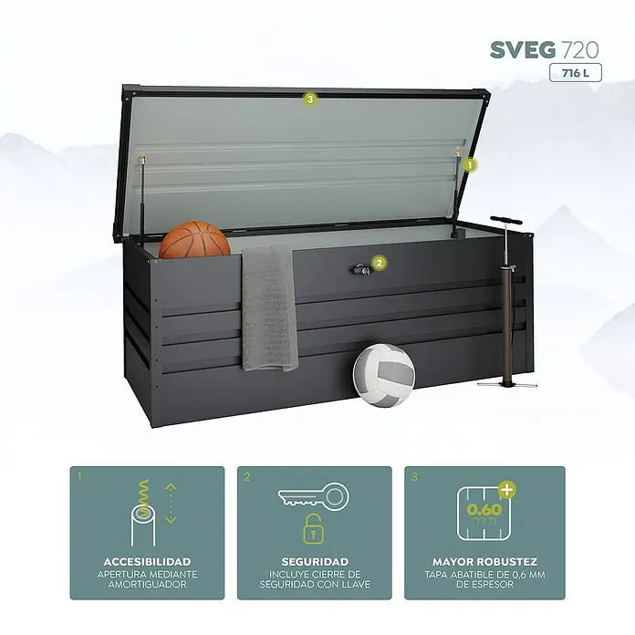 Hoggar Arcón para cojines de exterior metálico Sveg - 165 x 70 x 62 cm, Metal, Antracita - Imagen de un arcón de jardín SVEG 720 abierto con material deportivo dentro.