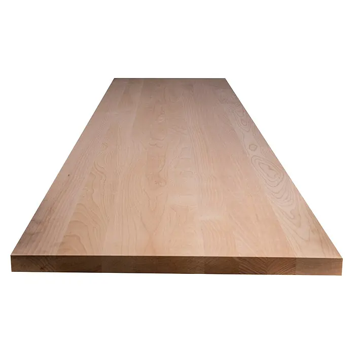 Leimholzplatte Treppenstufe - Buche, Qualitätsstufe Leimholzplatte: A/B, 2.400 x 650 x 40 mm - Helles Holzbrett mit klarer Maserung auf schwarzem Hintergrund. Ideal für Möbelbau und Innenausbau mit seiner natürlichen Optik.