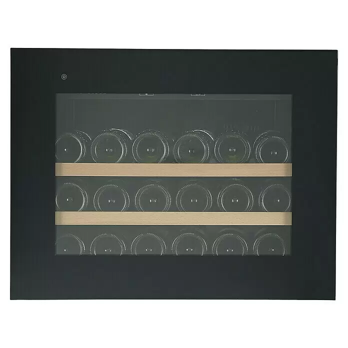 Wolkenstein Weinkühlschrank EWTS64-28ED - L x B x H: 56,3 x 59 x 45,5 cm, Schwarz - Schwarzer Weinkühlschrank mit Glastür, drei Holzregale mit Weinflaschen sichtbar.