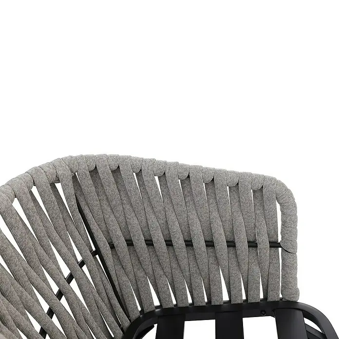 Sunfun Maja Gartensessel - Seilgeflecht, Grau-Beige, B x T x H: 64 x 65 x 77 cm - Detailaufnahme eines Stuhls mit grauem Seilgeflecht und schwarzem Rahmen, der modernes Design und Komfort vereint.