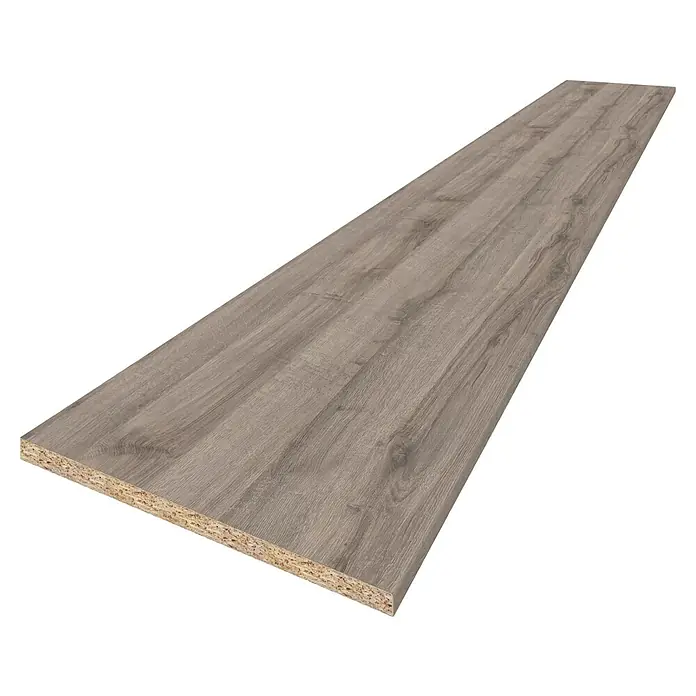 CUCINE Küchenarbeitsplatte nach Maß - Derby Eiche grau, Stärke: 3,8 cm, Breite: 60 cm - Eine Spanplatte mit einer hellgrauen Holzmaserung auf schwarzem Hintergrund. Ideal für Möbelbau und Innenausbau.