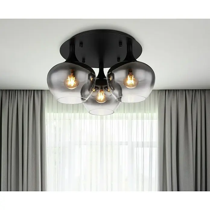 Globo Plafón Maxy - Ø x Al: 450 x 255 mm, Número de bombillas: 3 ud., E27, 40 W - Elegante lámpara de techo con tres globos de vidrio gris ahumado y detalles en negro que aportan un toque de estilo a cualquier habitación.