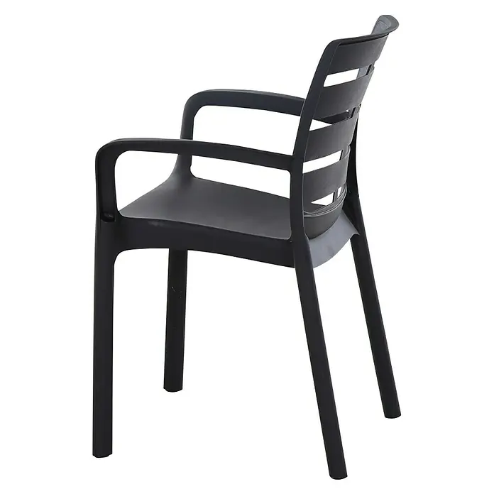 Progarden Stapelstuhl Borneo - Stapelbar, Anthrazit, B x T x H: 54 x 60,5 x 82 cm - Ansicht eines modernen, anthrazitfarbenen Armlehnstuhls aus Kunststoff, ideal für den Außenbereich. Der Stuhl besticht durch sein schlichtes Design und seine Robustheit.