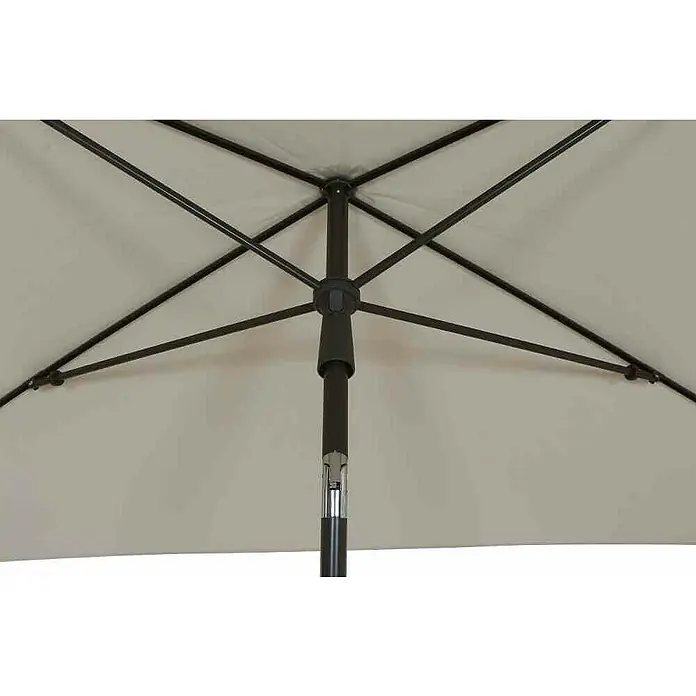 Siena Garden Marktschirm City Push - Natur, Bespannungsmaß (L x B): 140 x 210 cm - Nahaufnahme der Unterseite eines Sonnenschirms, der das Stützsystem und das schlichte, einfarbige Schirmdach zeigt.